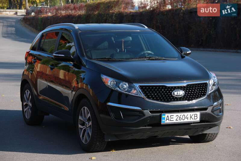 Позашляховик / Кросовер Kia Sportage 2015 в Дніпрі