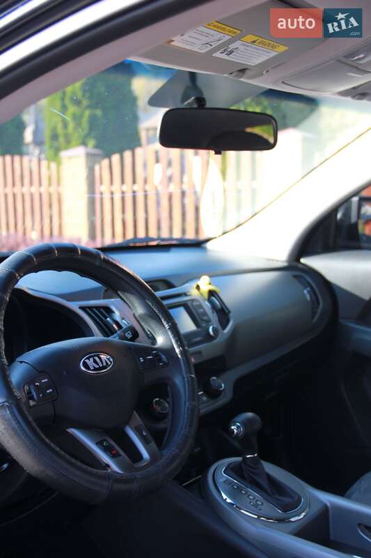 Позашляховик / Кросовер Kia Sportage 2015 в Дніпрі