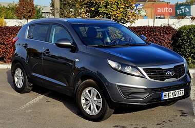 Внедорожник / Кроссовер Kia Sportage 2011 в Полтаве