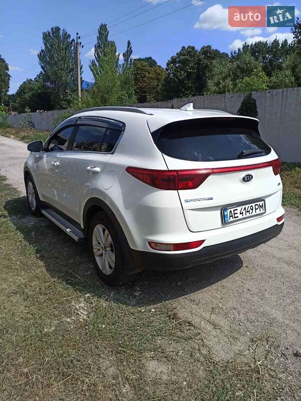 Внедорожник / Кроссовер Kia Sportage 2016 в Запорожье