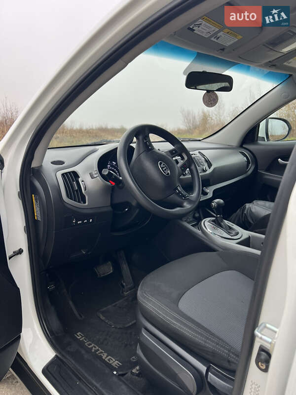 Позашляховик / Кросовер Kia Sportage 2015 в Львові