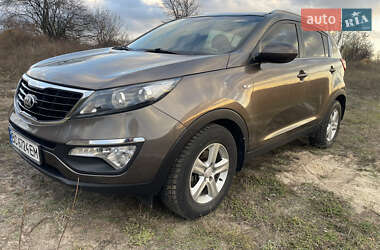 Позашляховик / Кросовер Kia Sportage 2015 в Володимирці