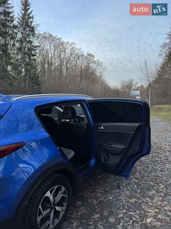 Позашляховик / Кросовер Kia Sportage 2018 в Хмільнику