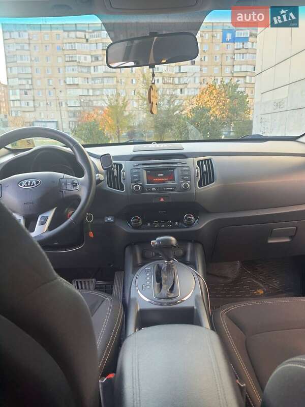 Позашляховик / Кросовер Kia Sportage 2012 в Кривому Розі