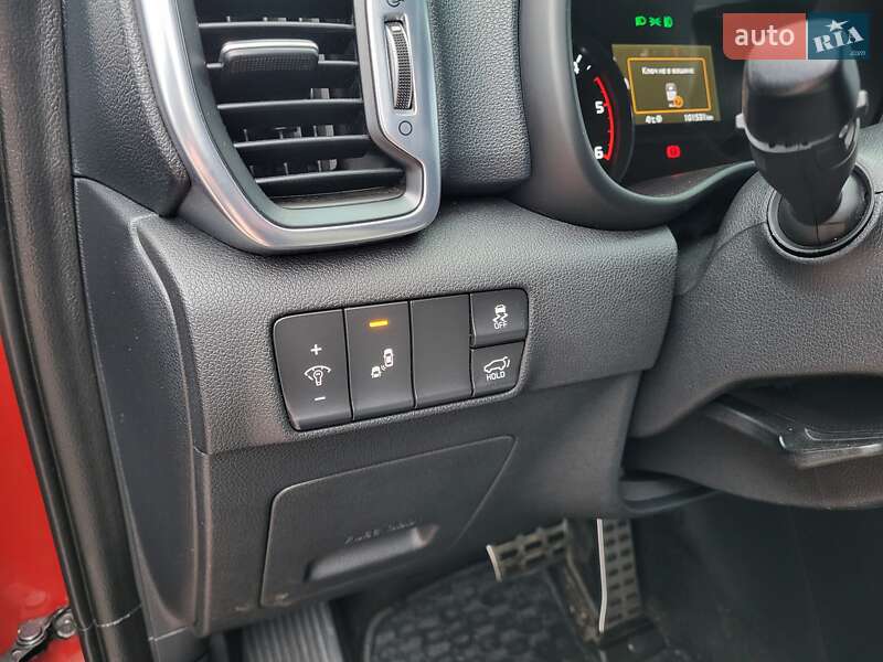 Позашляховик / Кросовер Kia Sportage 2016 в Полтаві