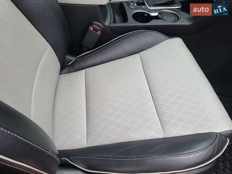 Позашляховик / Кросовер Kia Sportage 2016 в Полтаві