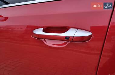 Позашляховик / Кросовер Kia Sportage 2016 в Полтаві