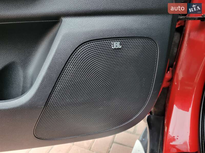 Позашляховик / Кросовер Kia Sportage 2016 в Полтаві