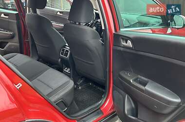 Внедорожник / Кроссовер Kia Sportage 2018 в 