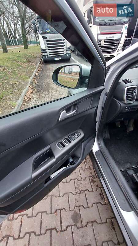 Внедорожник / Кроссовер Kia Sportage 2020 в Харькове