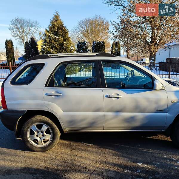 Внедорожник / Кроссовер Kia Sportage 2004 в Радивилове
