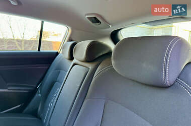 Позашляховик / Кросовер Kia Sportage 2013 в 