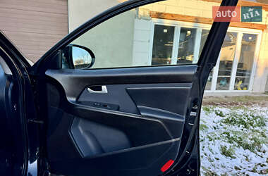 Позашляховик / Кросовер Kia Sportage 2013 в 