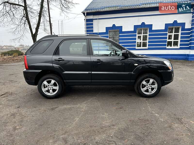 Позашляховик / Кросовер Kia Sportage 2008 в Лебедині