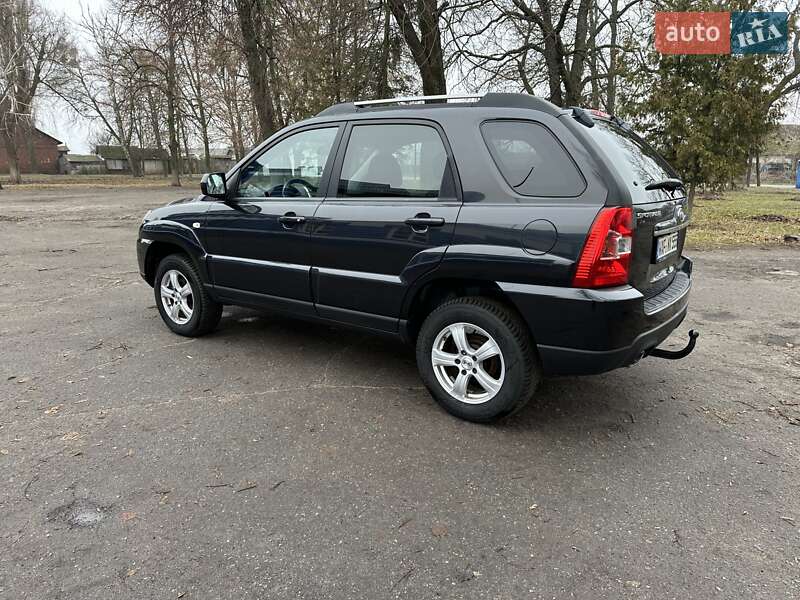 Позашляховик / Кросовер Kia Sportage 2008 в Лебедині