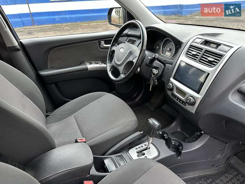 Позашляховик / Кросовер Kia Sportage 2008 в Лебедині