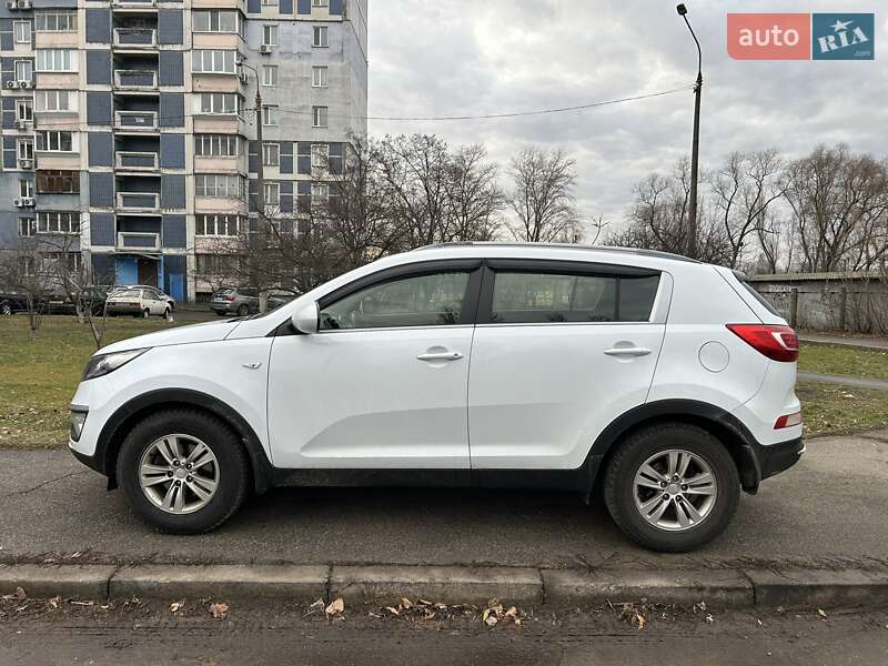 Внедорожник / Кроссовер Kia Sportage 2013 в Киеве