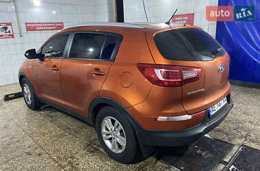 Внедорожник / Кроссовер Kia Sportage 2011 в Полтаве