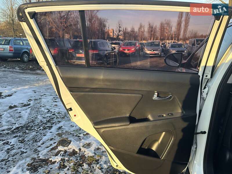 Внедорожник / Кроссовер Kia Sportage 2015 в Луцке