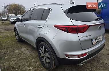 Внедорожник / Кроссовер Kia Sportage 2016 в Полтаве