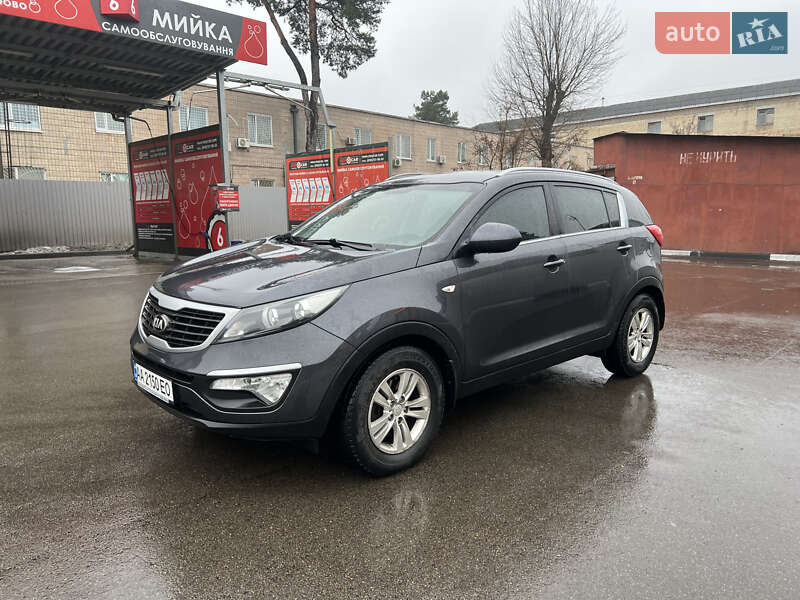 Позашляховик / Кросовер Kia Sportage 2013 в Києві