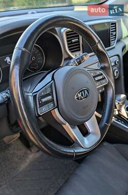 Внедорожник / Кроссовер Kia Sportage 2021 в 