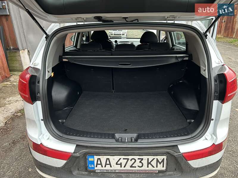 Внедорожник / Кроссовер Kia Sportage 2013 в Киеве