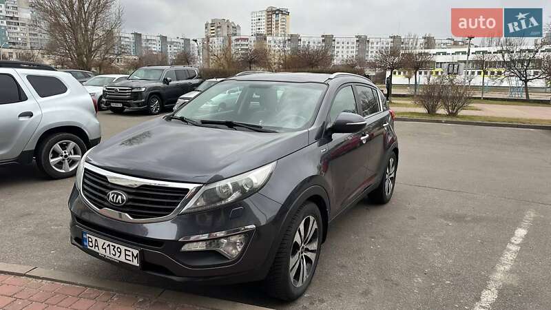 Внедорожник / Кроссовер Kia Sportage 2012 в Черкассах