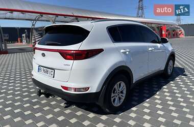 Позашляховик / Кросовер Kia Sportage 2016 в 