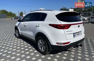 Позашляховик / Кросовер Kia Sportage 2016 в 