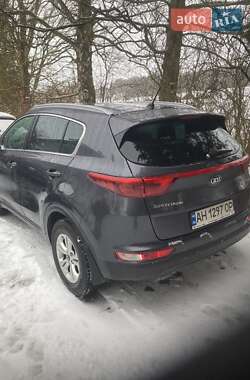 Внедорожник / Кроссовер Kia Sportage 2016 в Хмельницком