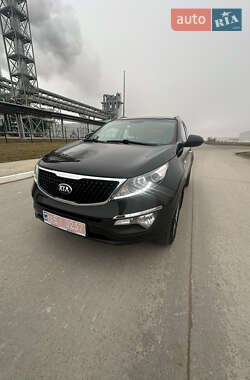 Внедорожник / Кроссовер Kia Sportage 2015 в Коростене