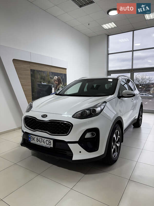 Позашляховик / Кросовер Kia Sportage 2019 в 