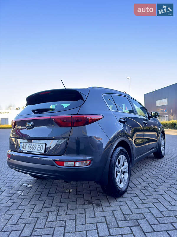 Внедорожник / Кроссовер Kia Sportage 2017 в Львове