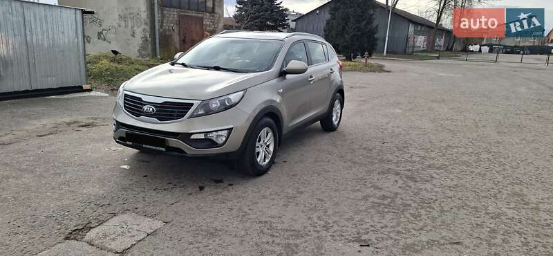 Позашляховик / Кросовер Kia Sportage 2012 в Львові