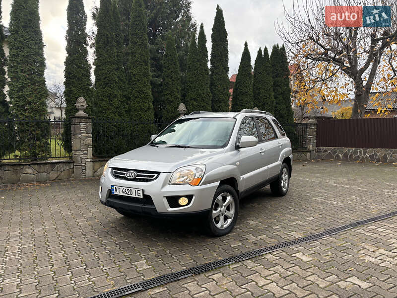 Позашляховик / Кросовер Kia Sportage 2009 в Надвірній