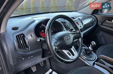 Позашляховик / Кросовер Kia Sportage 2011 в 