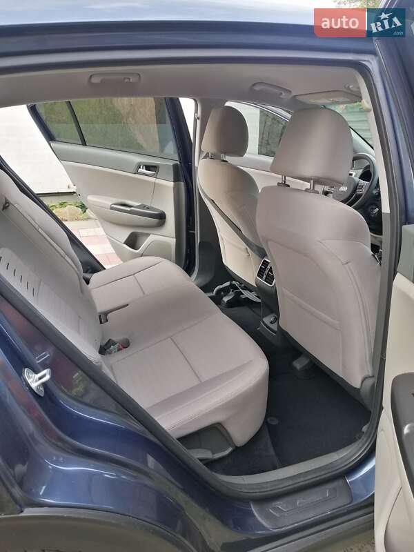 Позашляховик / Кросовер Kia Sportage 2017 в Києві