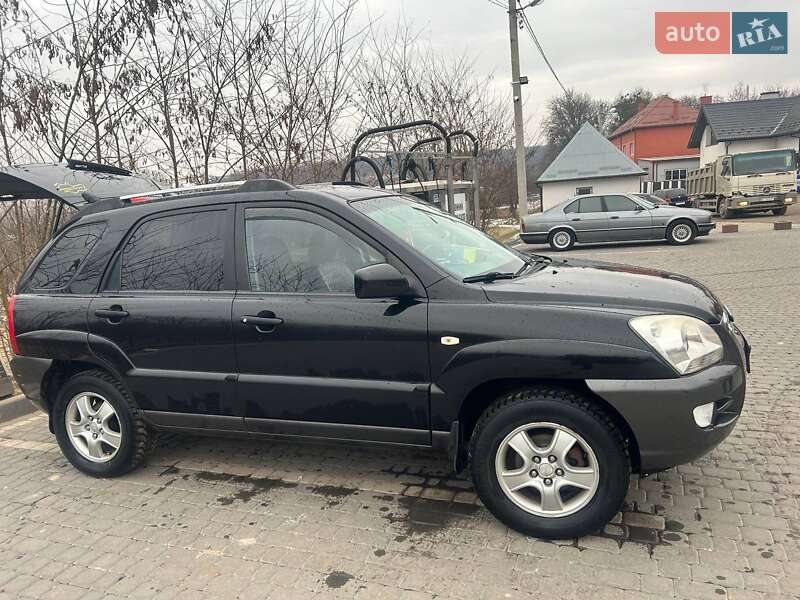 Внедорожник / Кроссовер Kia Sportage 2006 в Львове