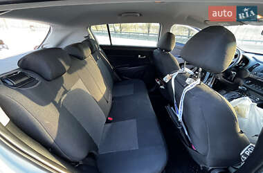 Внедорожник / Кроссовер Kia Sportage 2012 в Киеве