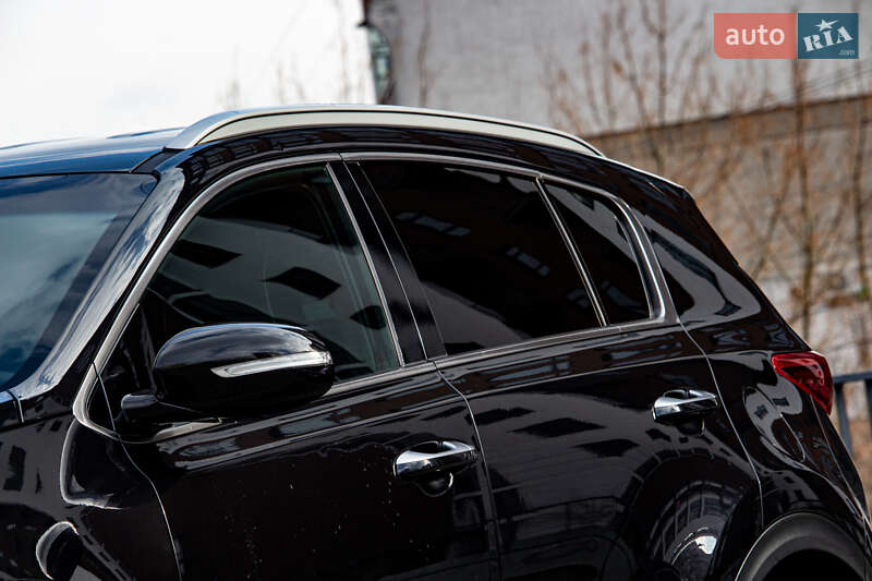 Внедорожник / Кроссовер Kia Sportage 2017 в Львове