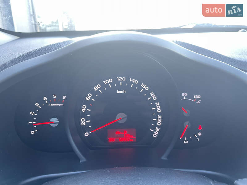 Внедорожник / Кроссовер Kia Sportage 2014 в Радехове