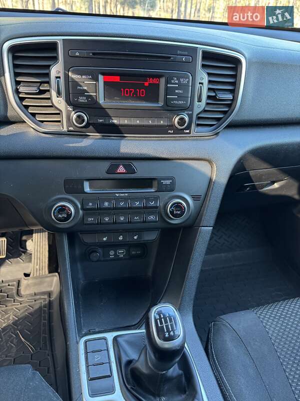 Внедорожник / Кроссовер Kia Sportage 2017 в Корсуне-Шевченковском