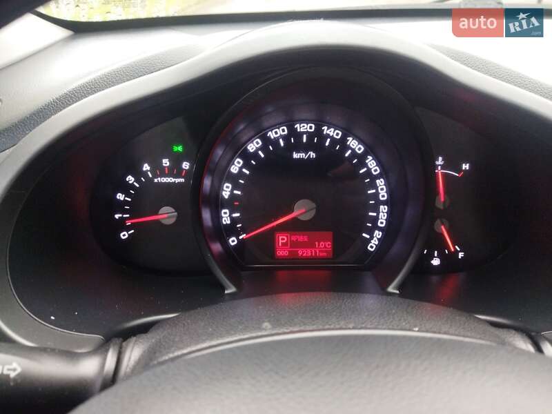 Внедорожник / Кроссовер Kia Sportage 2012 в Изяславе