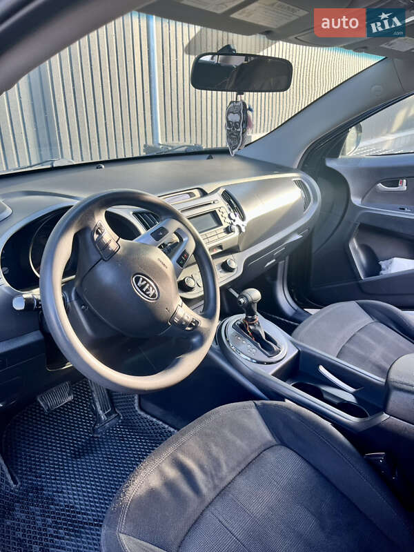Внедорожник / Кроссовер Kia Sportage 2012 в Киеве