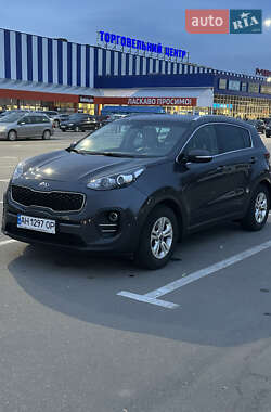 Внедорожник / Кроссовер Kia Sportage 2016 в Хмельницком