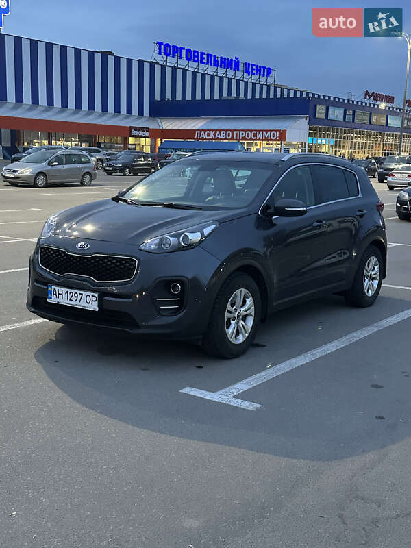 Внедорожник / Кроссовер Kia Sportage 2016 в 