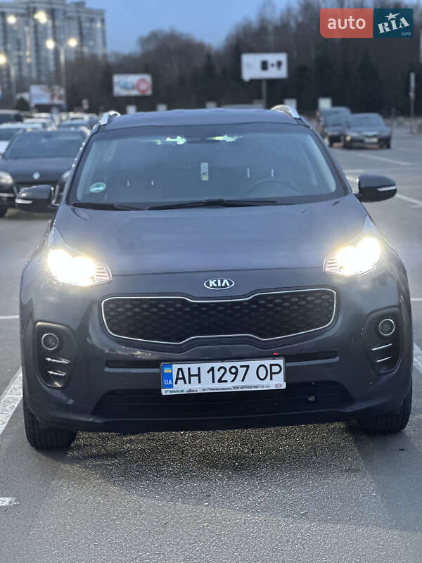 Внедорожник / Кроссовер Kia Sportage 2016 в Хмельницком
