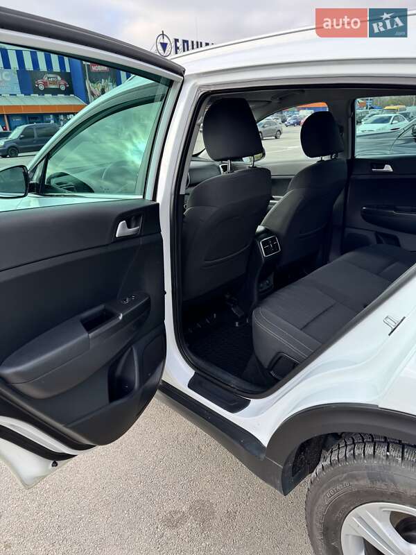 Внедорожник / Кроссовер Kia Sportage 2018 в Запорожье фото 4 Внедорожник / Кроссовер Kia Sportage 2018 в Запорожье