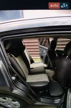 Внедорожник / Кроссовер Kia Sportage 2012 в 